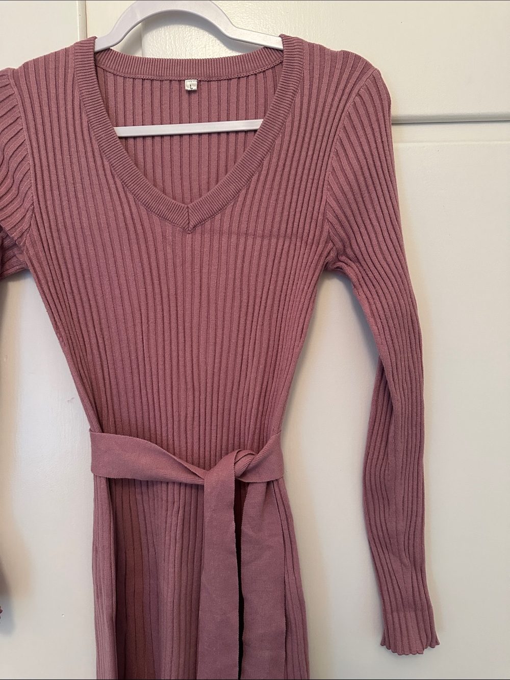LIKE NEW Dusty Pink Ribbed Sweater Dress Midi With Belt Long Sleeves - Picture 2 of 5